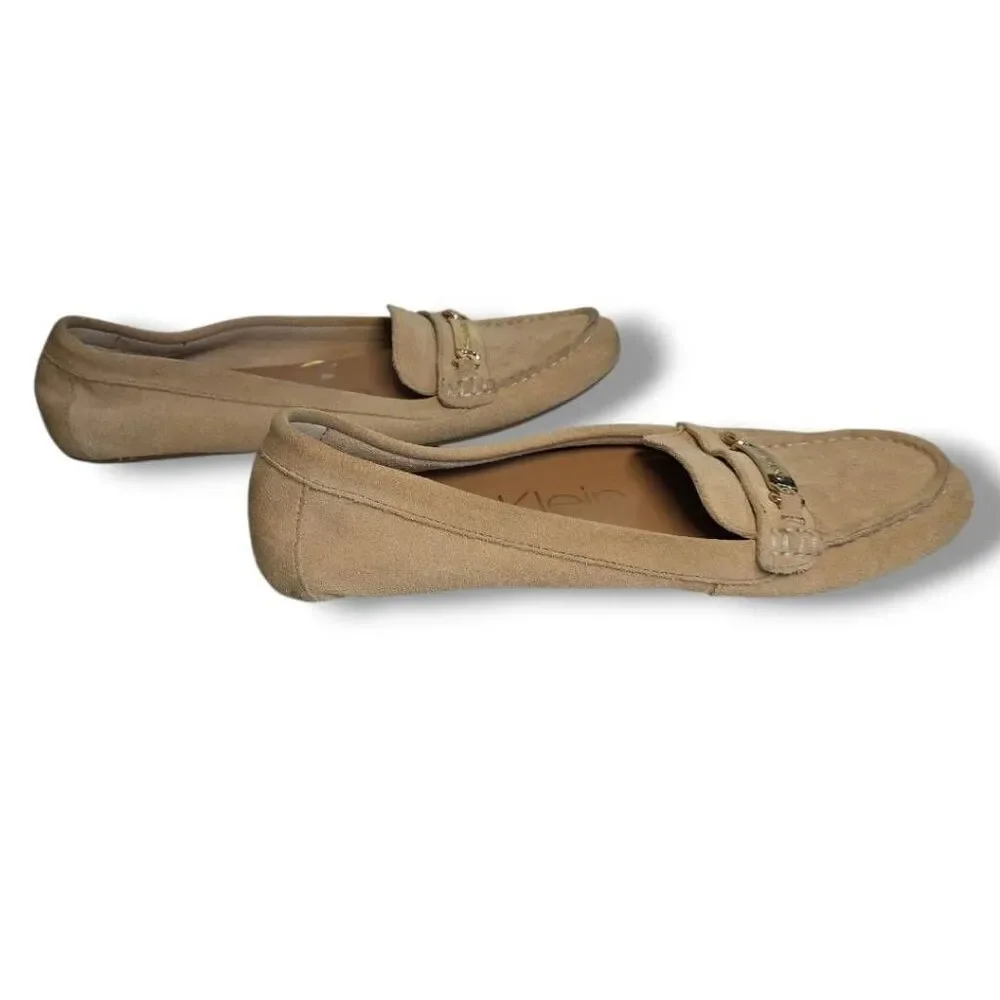 Calvin Klein Shoes Womens 9 Lunasi Loafers Moccasins Flats Beige Suede Slip On